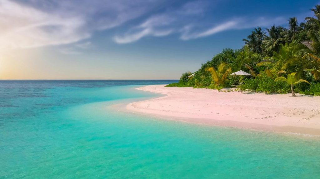 Spiaggia tropicale del Madagascar per il tuo viaggio di nozze